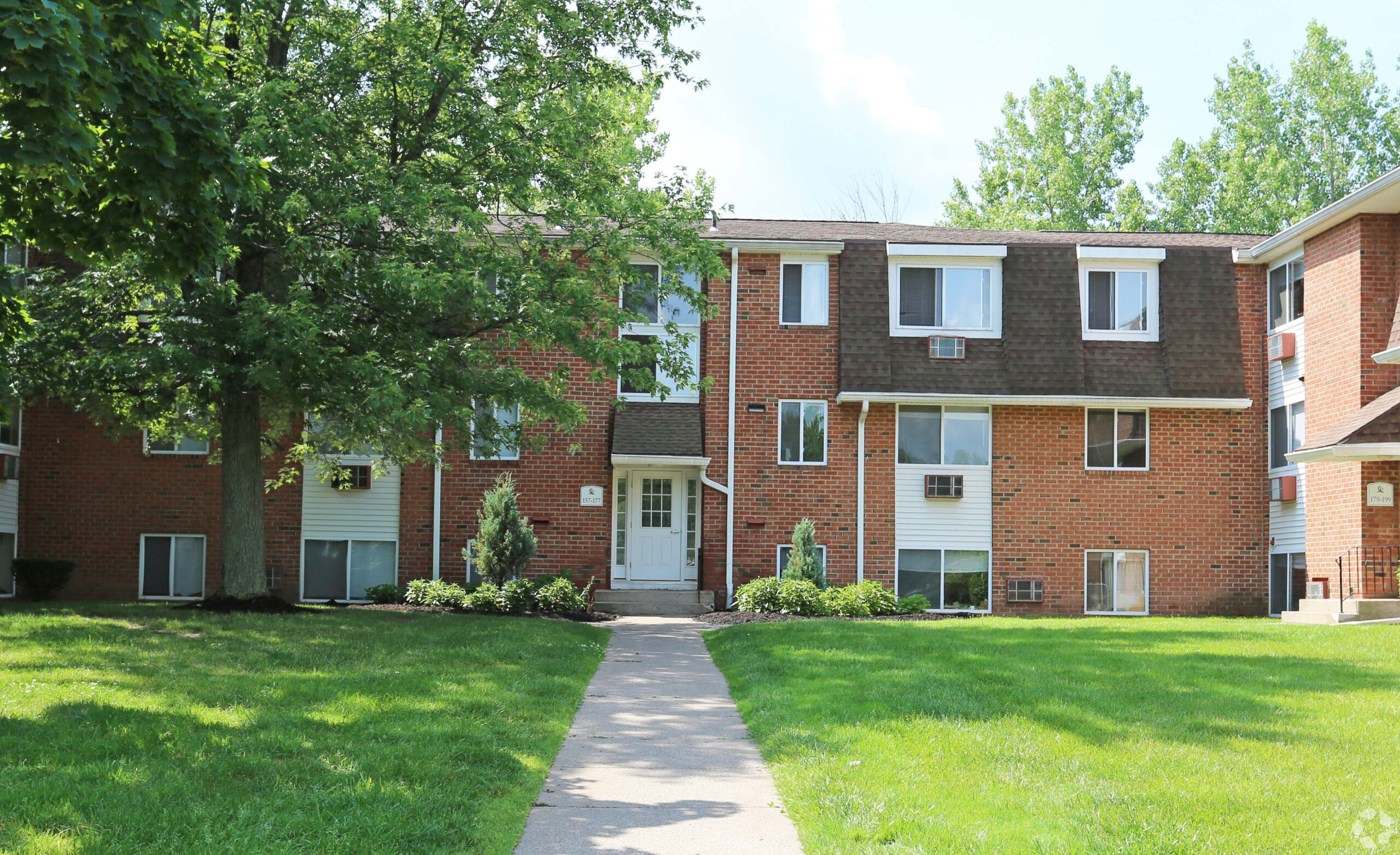 Willowbrooke apartments exterior