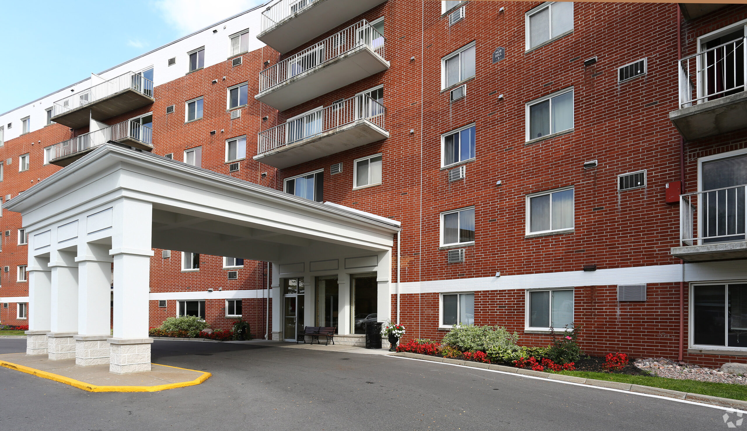 Nob Hill apartments